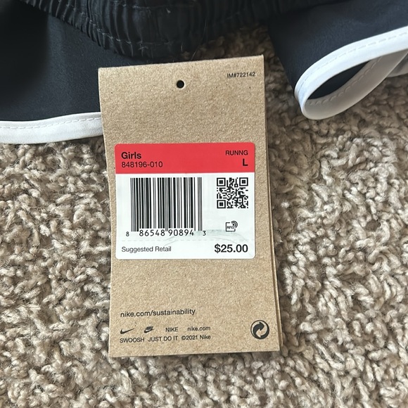 Nike dry fit shorts - Picture 3 of 5